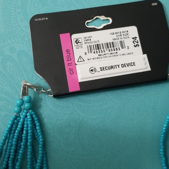 Beaded Necklace - Picture 2 of 3